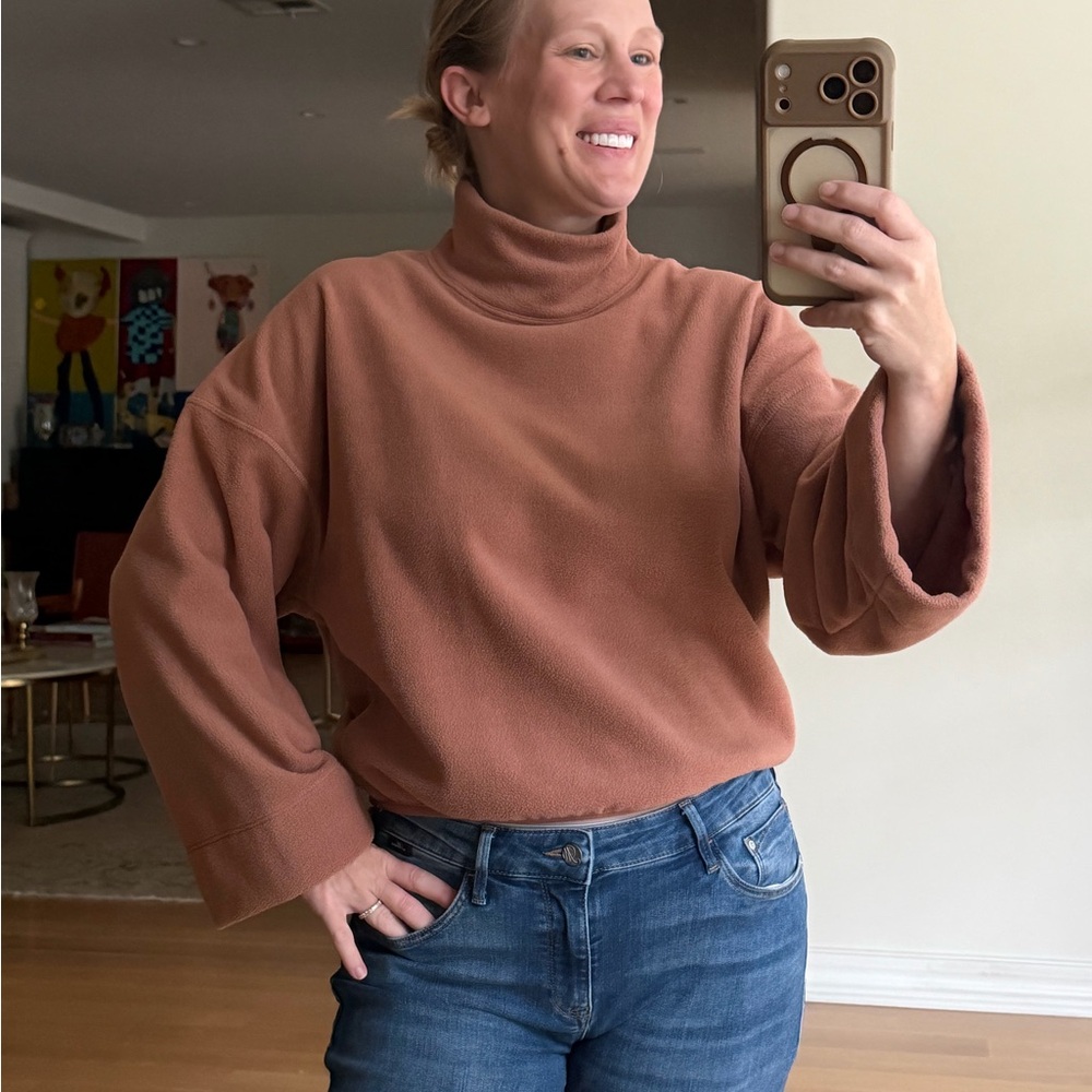 Beyond Yoga Plushfleece Back East Pullover Size XS Brown Rust Camel Mock Neck